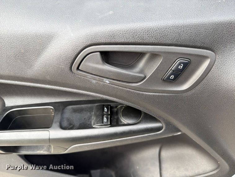 image for item DX5927 2018 Ford Transit Connect van