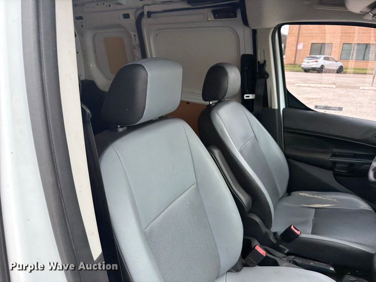 image for item DX5927 2018 Ford Transit Connect van