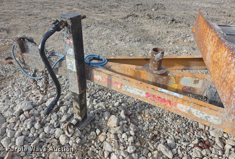 image for item DZ3726 2000 FAIM equipment trailer