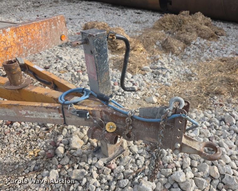 image for item DZ3726 2000 FAIM equipment trailer