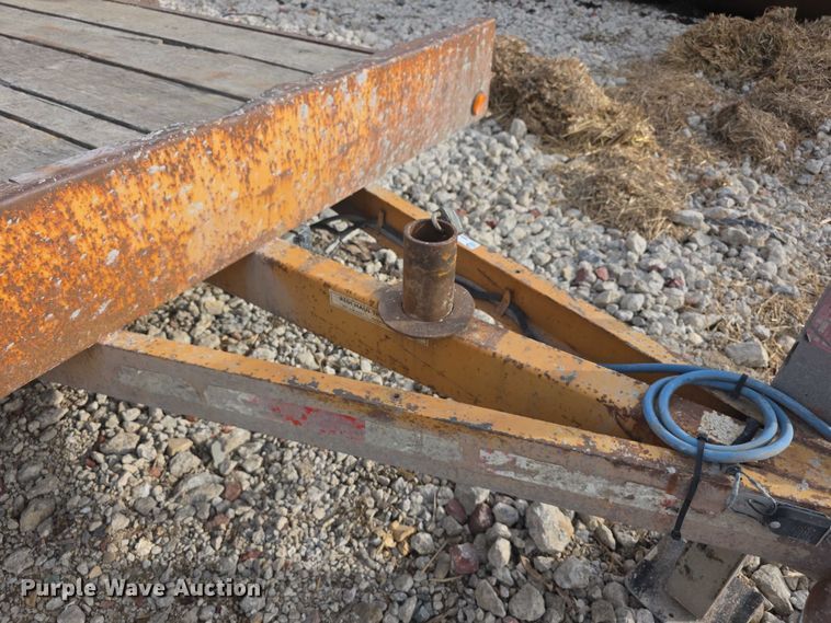 image for item DZ3726 2000 FAIM equipment trailer