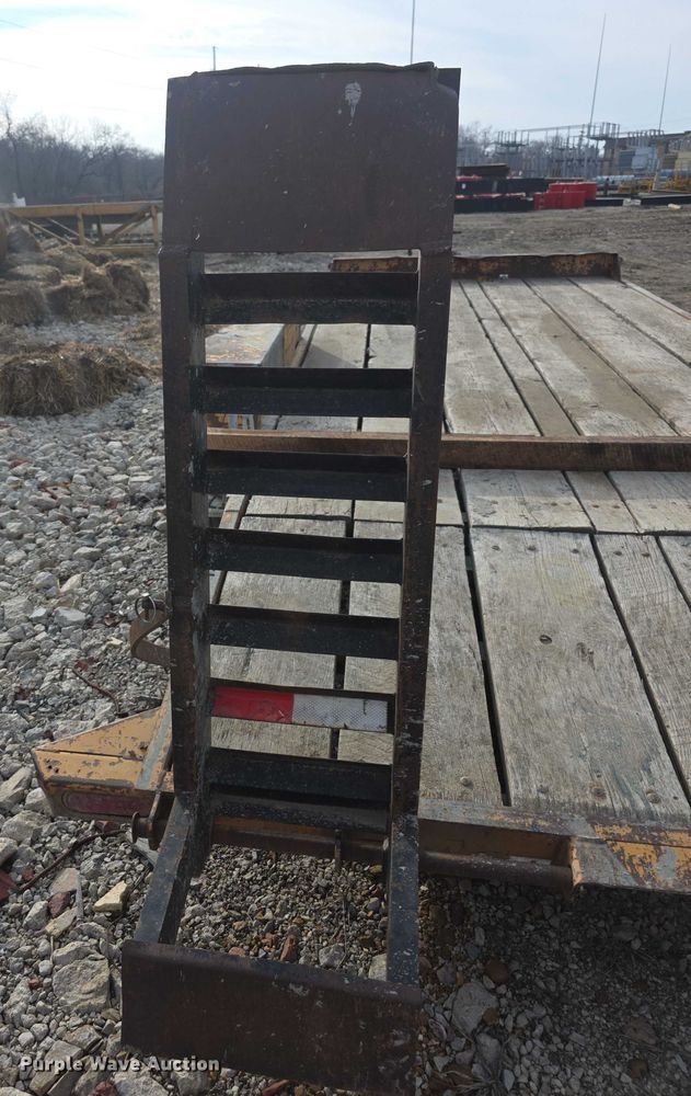 image for item DZ3726 2000 FAIM equipment trailer