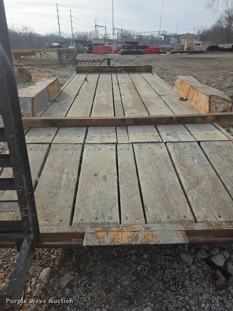 image for item DZ3726 2000 FAIM equipment trailer