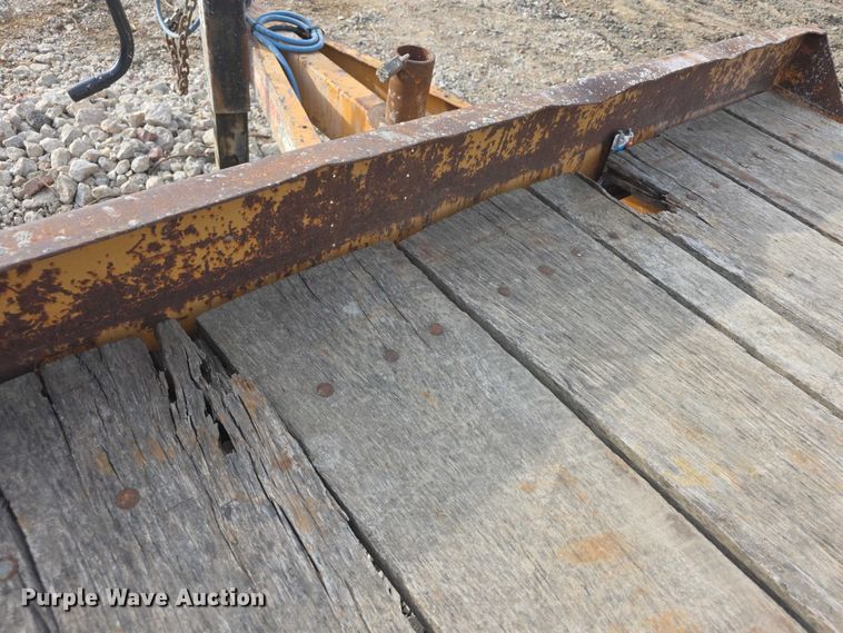 image for item DZ3726 2000 FAIM equipment trailer