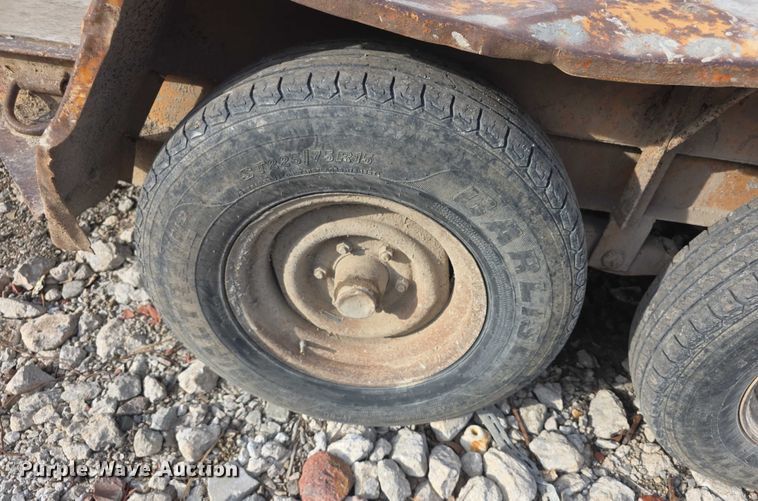 image for item DZ3726 2000 FAIM equipment trailer