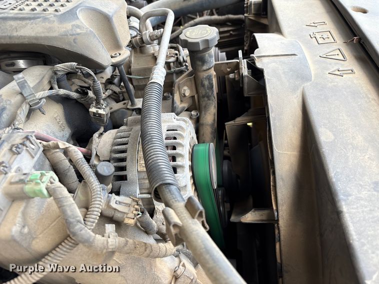 image for item EA7039 2008 Chevrolet Silverado 3500HD Crew Cab flatbed pickup truck