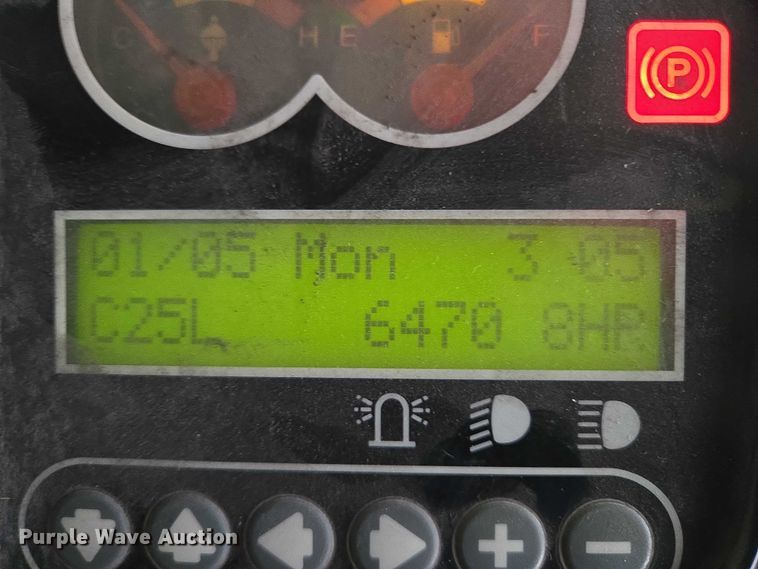 image for item EB1222 Clark C25C forklift