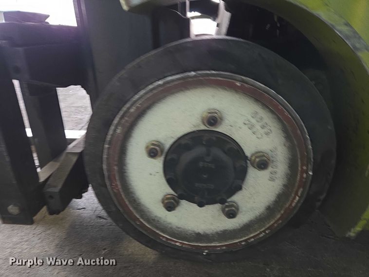 image for item EB1222 Clark C25C forklift