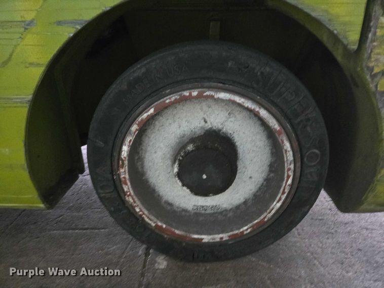 image for item EB1222 Clark C25C forklift