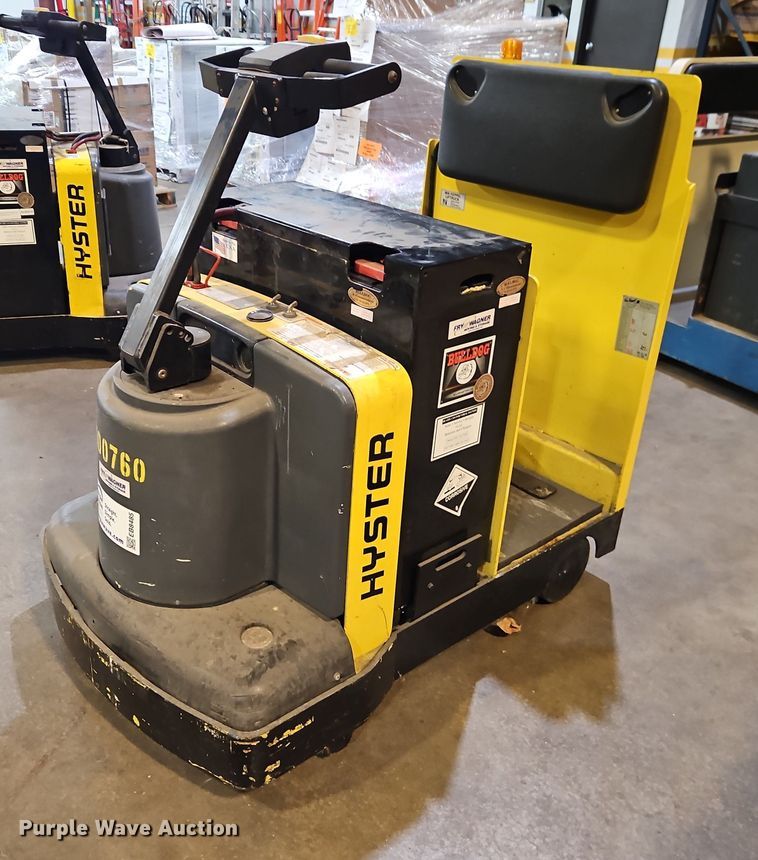 image for item EB8485 Hyster T5Z tow tractor