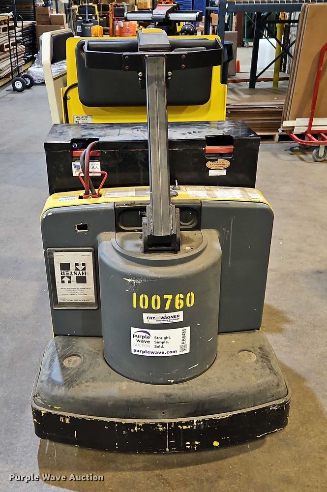 image for item EB8485 Hyster T5Z tow tractor