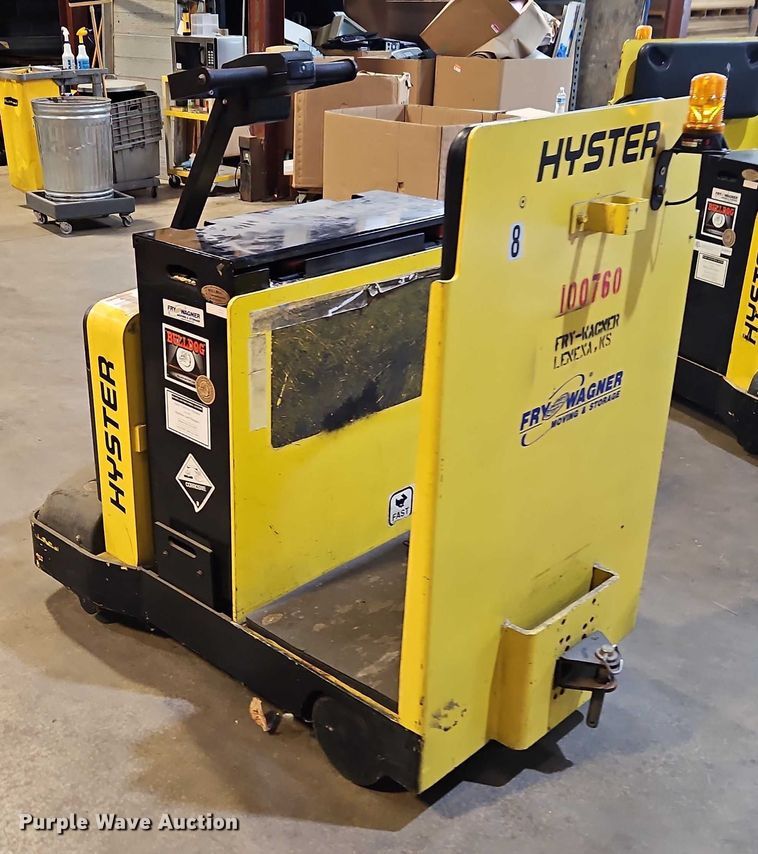 image for item EB8485 Hyster T5Z tow tractor