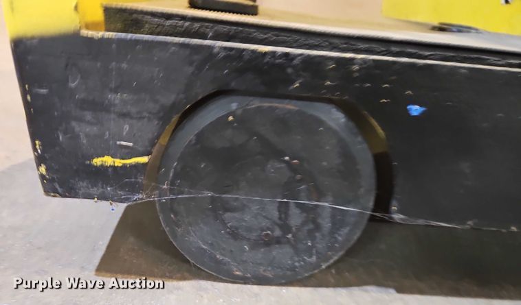 image for item EB8485 Hyster T5Z tow tractor