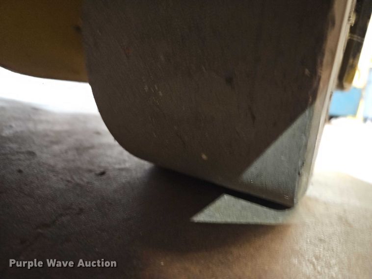 image for item EB8485 Hyster T5Z tow tractor