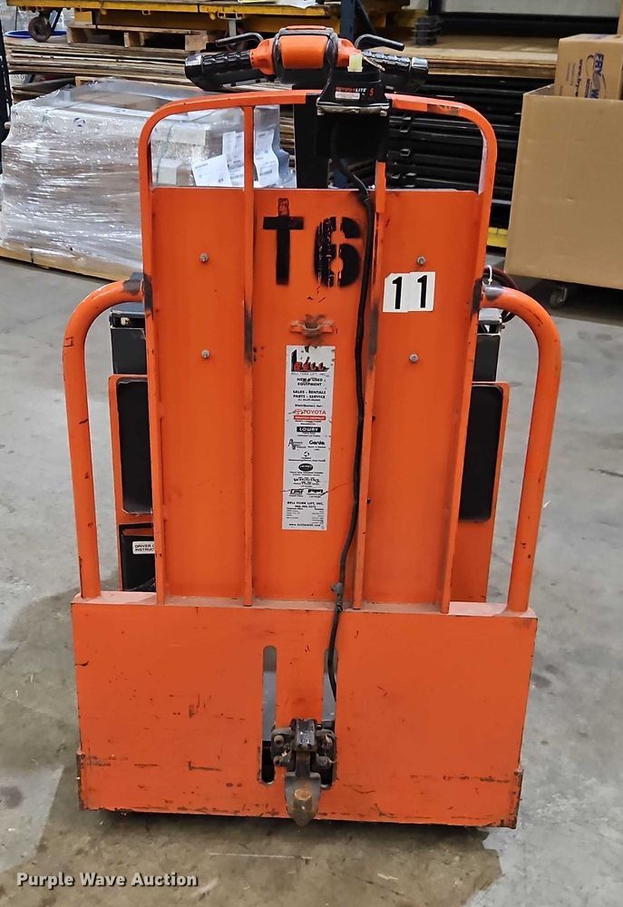 image for item EB8486 Toyota 7TB50 tow tractor