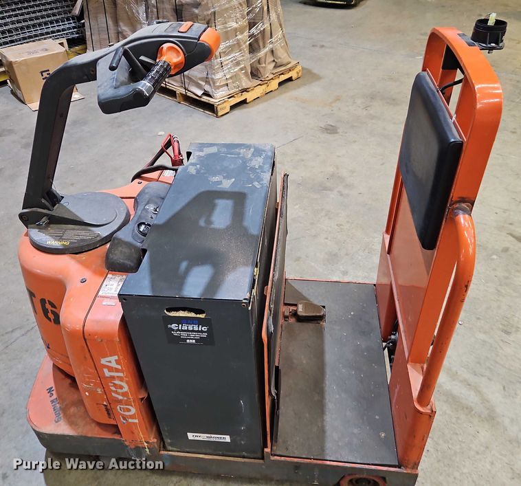 image for item EB8486 Toyota 7TB50 tow tractor