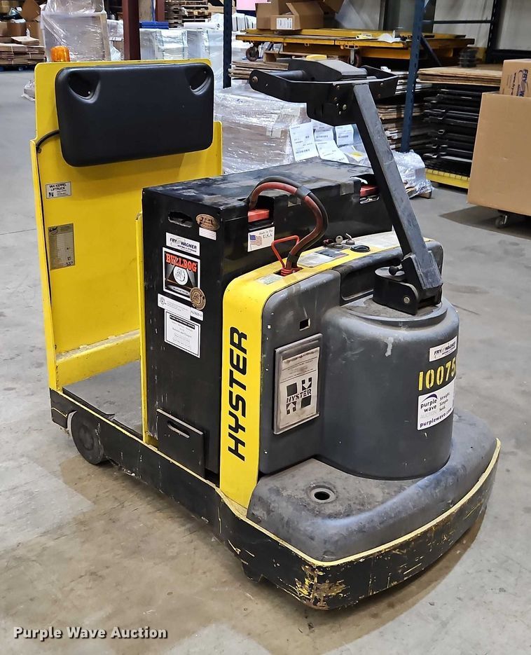 image for item EB8489 Hyster T5Z tow tractor