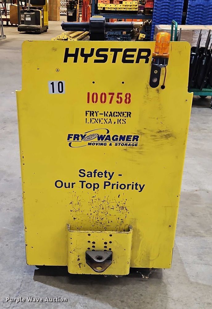 image for item EB8489 Hyster T5Z tow tractor