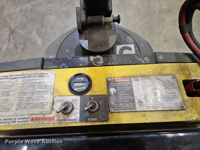 image for item EB8490 Hyster T5Z tow tractor