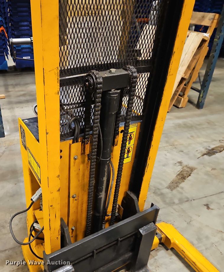 image for item EB8491 Big Joe PDI-24-A5 pallet jack