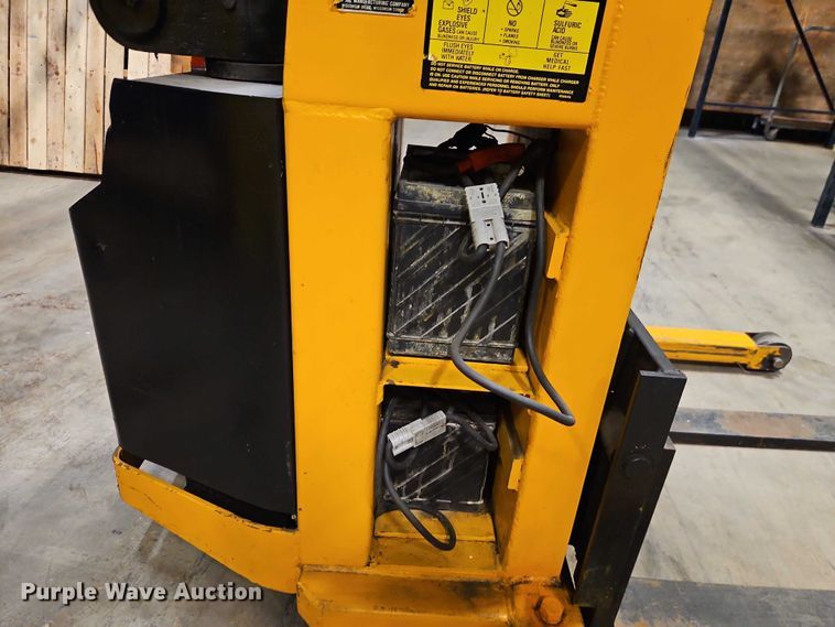 image for item EB8491 Big Joe PDI-24-A5 pallet jack