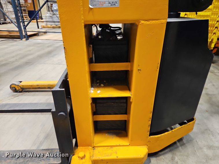 image for item EB8491 Big Joe PDI-24-A5 pallet jack