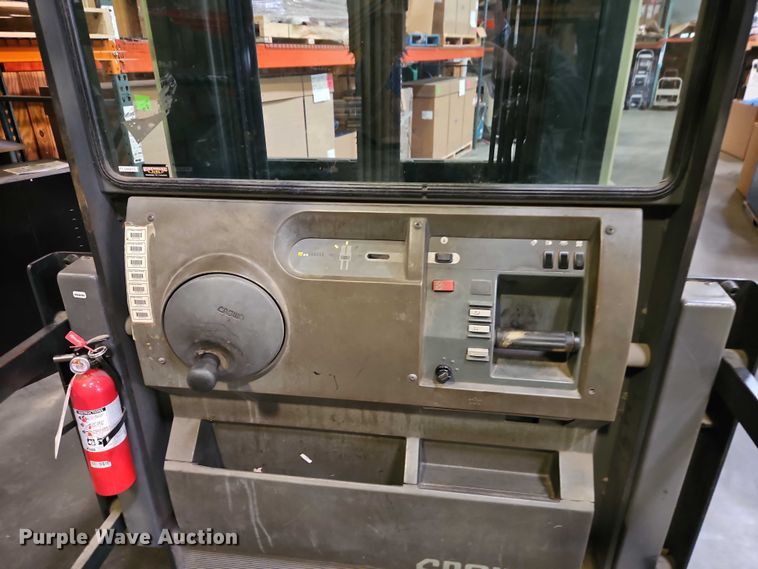 image for item EB8493 Crown SP3000 order picker