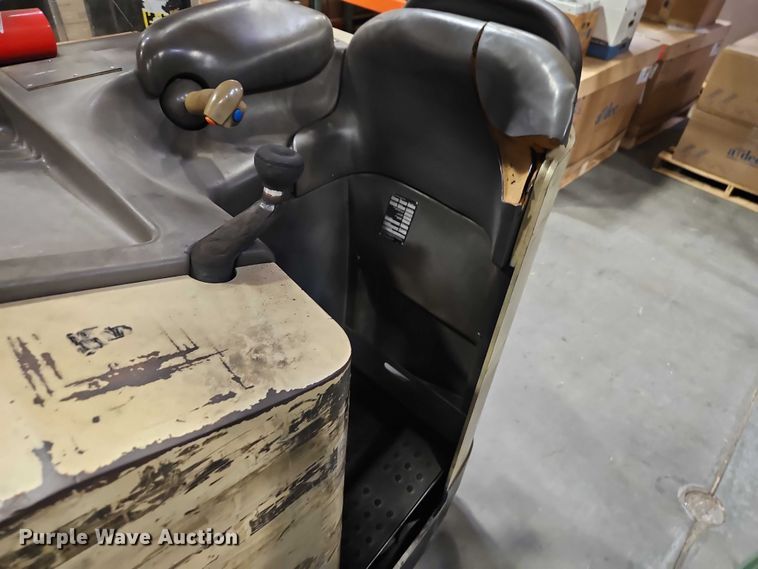 image for item EB8494 Crown RR3540-45 forklift