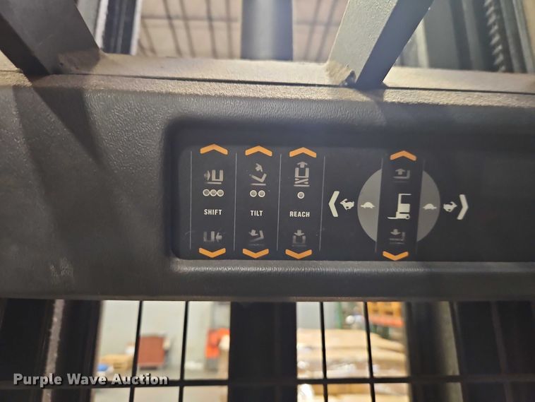 image for item EB8494 Crown RR3540-45 forklift