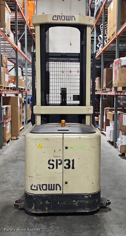 image for item EB8495 Crown SP3000 order picker