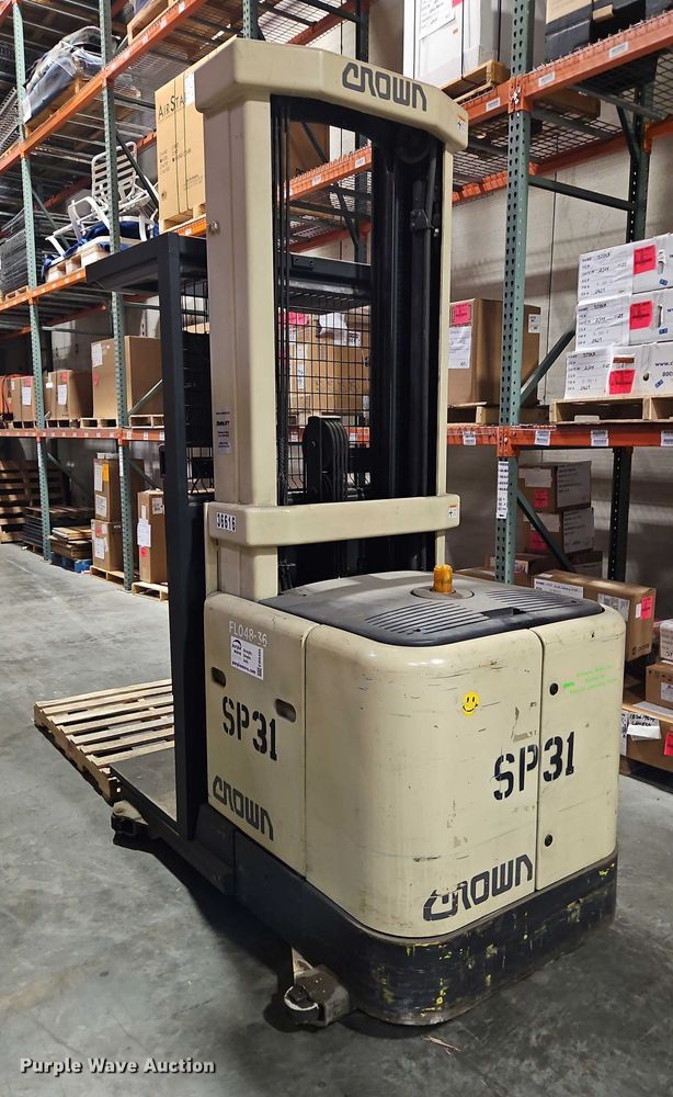 image for item EB8495 Crown SP3000 order picker