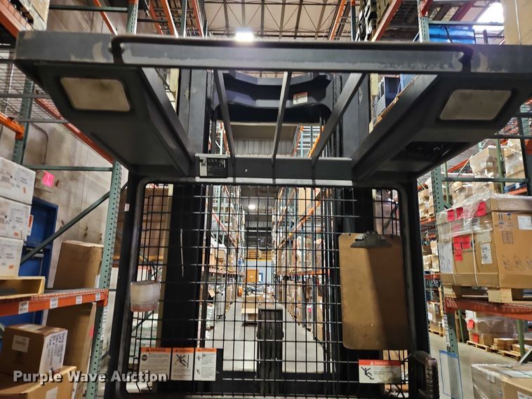 image for item EB8495 Crown SP3000 order picker