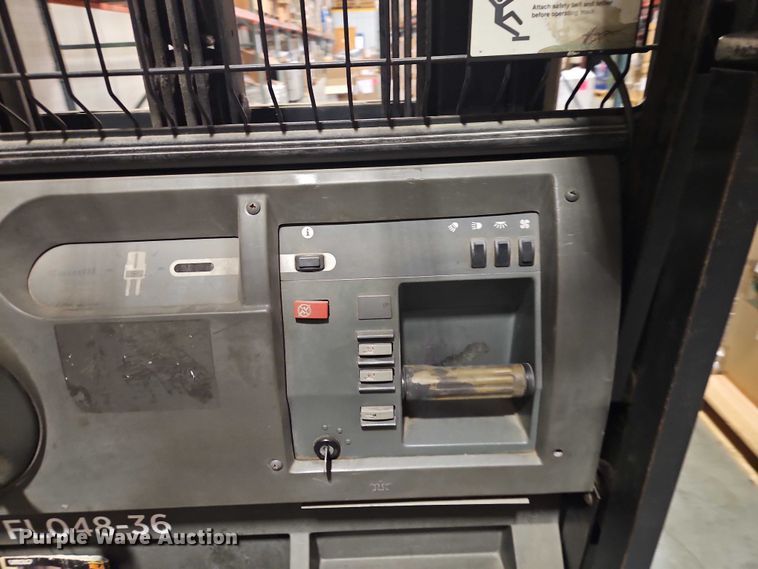 image for item EB8495 Crown SP3000 order picker