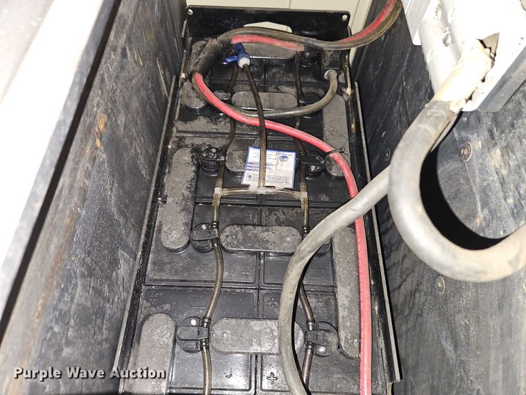 image for item EB8495 Crown SP3000 order picker