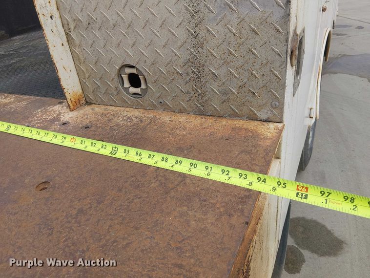 image for item EC1331 2006 Ford F450 Super Duty utility / service truck