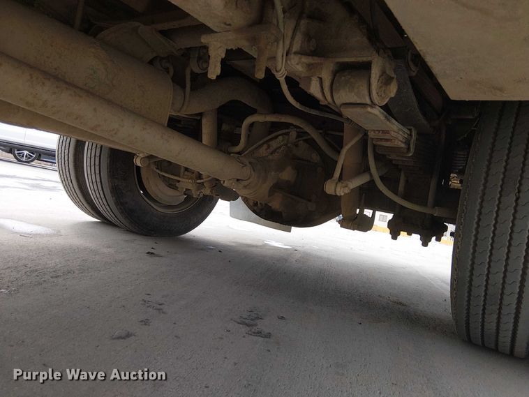 image for item EC1331 2006 Ford F450 Super Duty utility / service truck