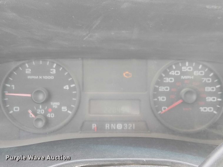 image for item EC1331 2006 Ford F450 Super Duty utility / service truck