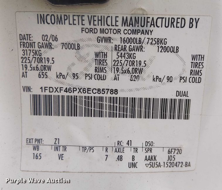 image for item EC1331 2006 Ford F450 Super Duty utility / service truck