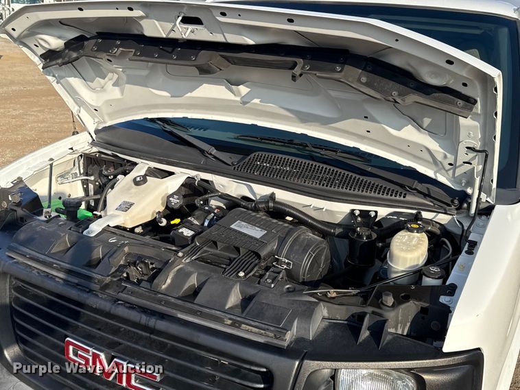 image for item EG1835 2017 GMC Savana van