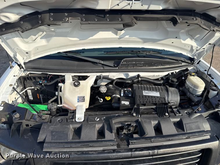 image for item EG1835 2017 GMC Savana van