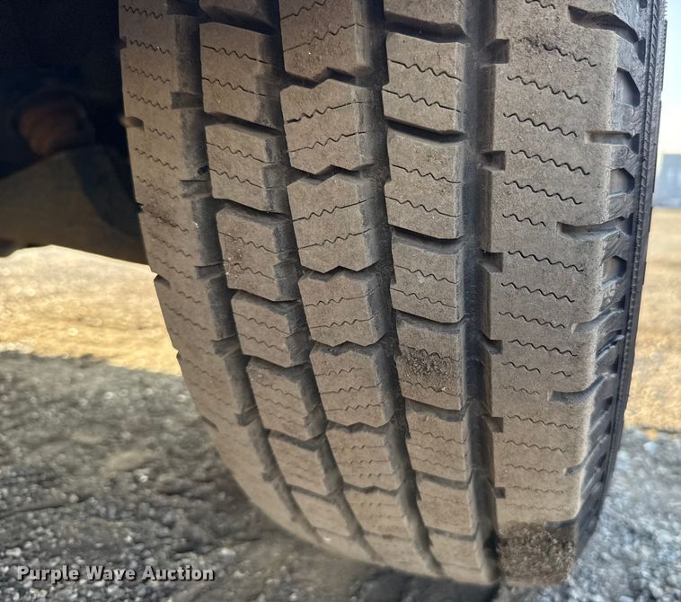 image for item EG1835 2017 GMC Savana van