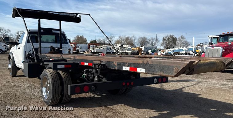 image for item EG1859 2022 RAM 5500 roll-off container truck