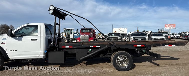 image for item EG1859 2022 RAM 5500 roll-off container truck