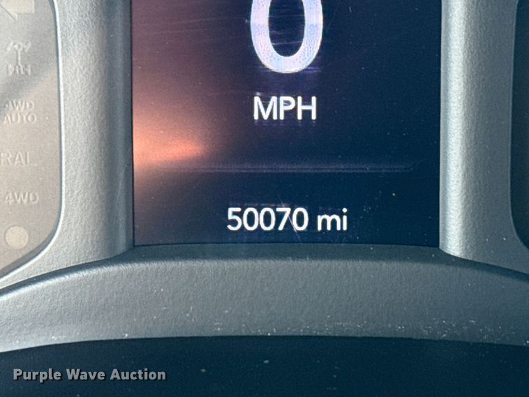 image for item EG1859 2022 RAM 5500 roll-off container truck