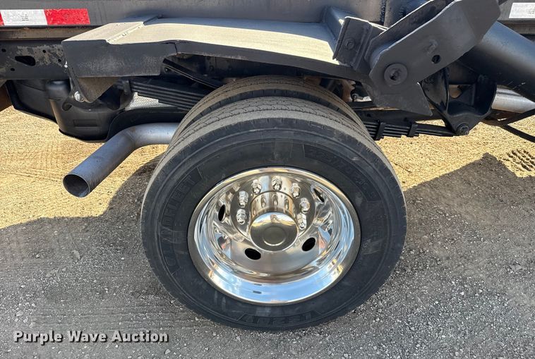 image for item EG1859 2022 RAM 5500 roll-off container truck