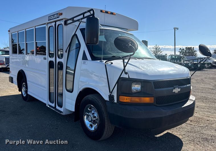 image for item EG1889 2007 Chevrolet Express 3500 school bus