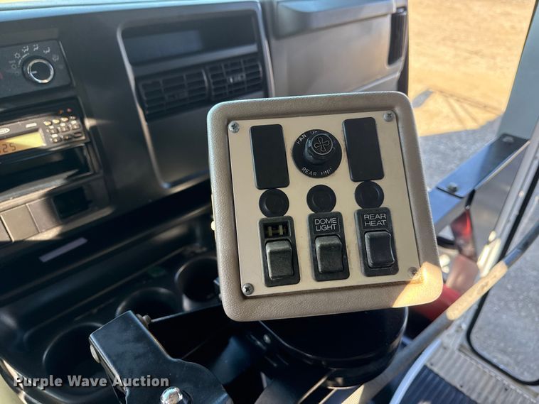 image for item EG1889 2007 Chevrolet Express 3500 school bus