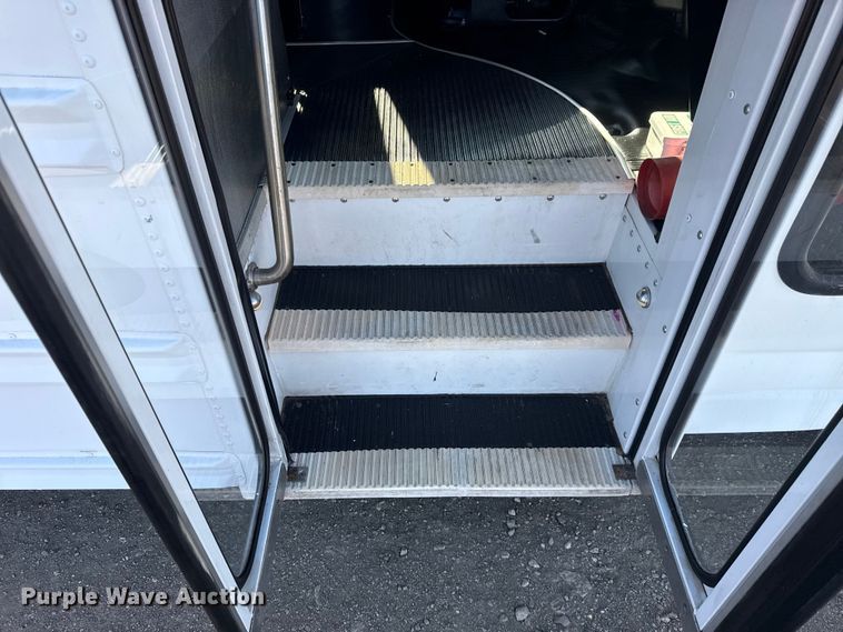 image for item EG1889 2007 Chevrolet Express 3500 school bus