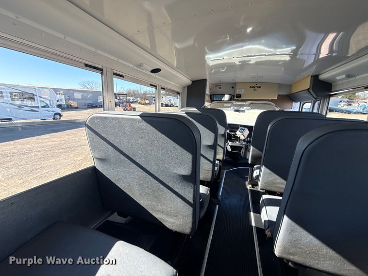 image for item EG1889 2007 Chevrolet Express 3500 school bus