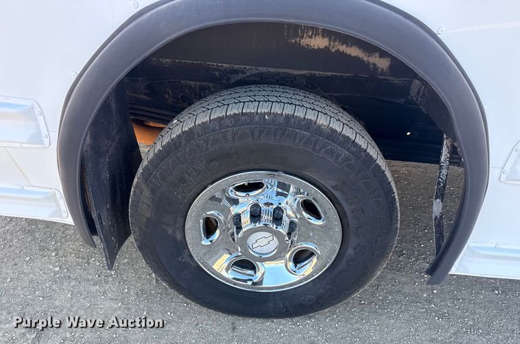 image for item EG1889 2007 Chevrolet Express 3500 school bus